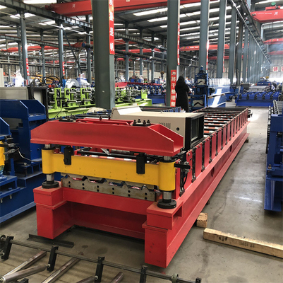 Rolo de alta velocidade automático do painel do telhado que forma o uso da máquina para o material de construção