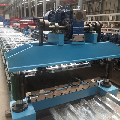 O aço da cor do metal galvanizou o rolo do painel do telhado de 686 Ibr que forma a máquina para materiais de construção