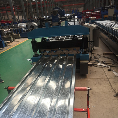 O aço da cor do metal galvanizou o rolo do painel do telhado de 686 Ibr que forma a máquina para materiais de construção
