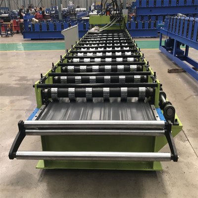 O metal pintou a máquina de aço revestida 15-20m/min da telha telhando que forma a velocidade