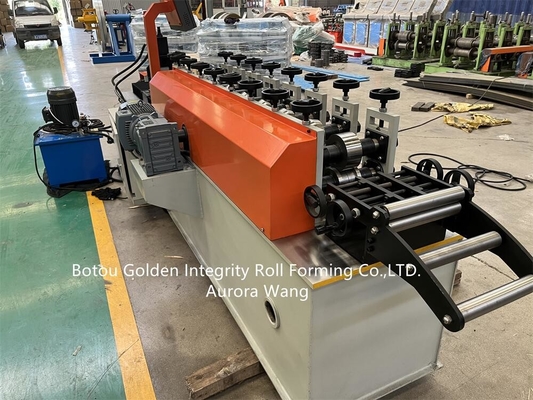 Os perfis de C U dão forma ao aço galvanizado 0.3-1.2mm de Keel Roll Forming Machine