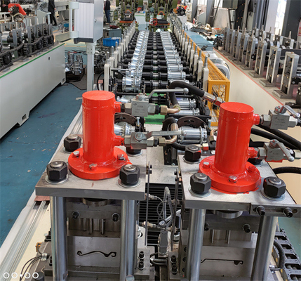 Linha dobro rolo da porta do obturador que forma o controle do PLC da máquina para o quadro de porta
