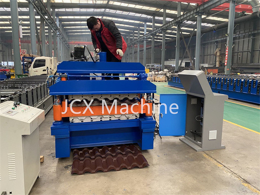 Rolo automático completo da telha que forma o dispositivo cortado hidráulico do controle do PLC da máquina
